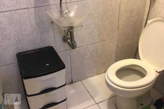 Banheiro de kitnet/studio à venda com 1 quarto, 36m² em Centro, Niterói