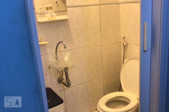 Banheiro de kitnet/studio à venda com 1 quarto, 36m² em Centro, Niterói