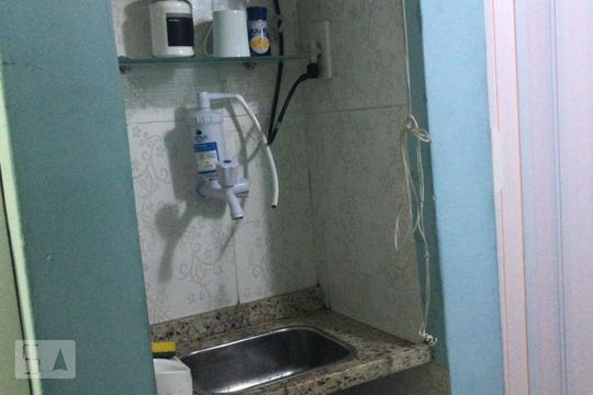 Cozinha de kitnet/studio à venda com 1 quarto, 36m² em Centro, Niterói