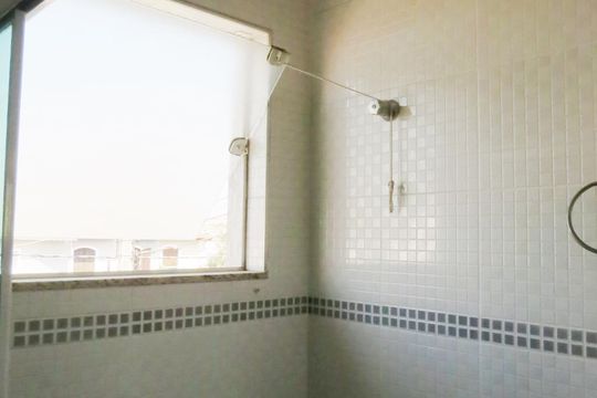 Detalhe do Banheiro da Suite 1 de casa à venda com 3 quartos, 134m² em Vila Nivi, São Paulo