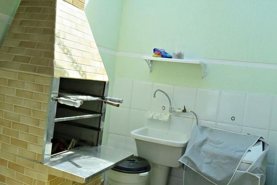 Área de Serviço de casa à venda com 3 quartos, 134m² em Vila Nivi, São Paulo
