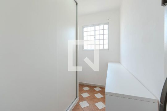 Closet de apartamento à venda com 2 quartos, 78m² em Bela Vista, São Paulo