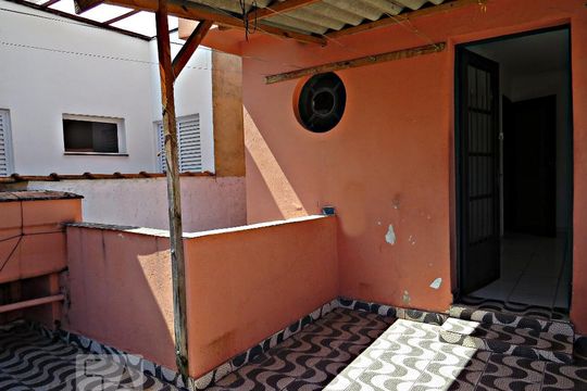 Quintal de casa para alugar com 2 quartos, 100m² em Vila Constança, São Paulo