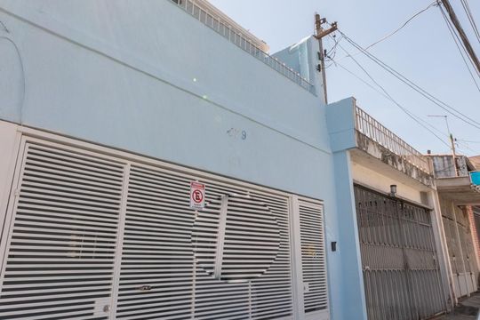 Fachada de casa para alugar com 2 quartos, 90m² em Jardim Santa Maria, São Paulo