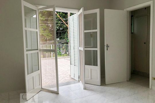 Suíte 1 de casa à venda com 3 quartos, 220m² em Jardim Humaita, São Paulo