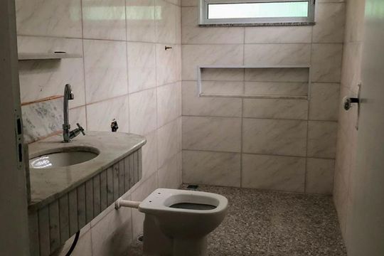 Banheiro 3 de casa à venda com 3 quartos, 220m² em Jardim Humaita, São Paulo