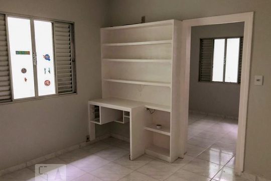 Quarto 3 de casa à venda com 3 quartos, 220m² em Jardim Humaita, São Paulo