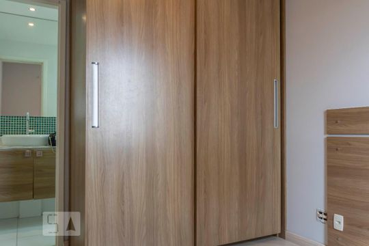 Quarto 2 de apartamento para alugar com 2 quartos, 59m² em Jardim Pereira Leite, São Paulo