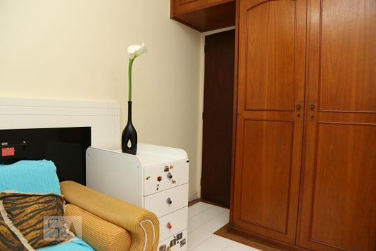 Quarto 1 de apartamento à venda com 3 quartos, 110m² em Tijuca, Rio de Janeiro