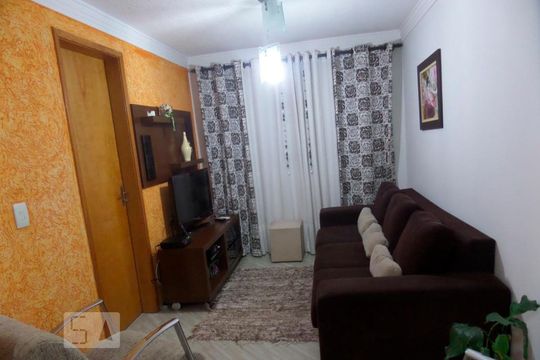 Sala de apartamento à venda com 2 quartos, 50m² em Itaquera, São Paulo