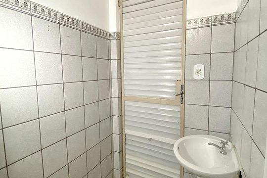 Banheiro de casa para alugar com 2 quartos, 75m² em Feitoria, São Leopoldo
