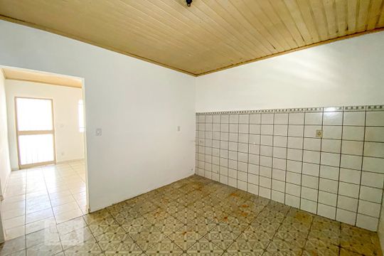 Cozinha de casa para alugar com 2 quartos, 75m² em Feitoria, São Leopoldo