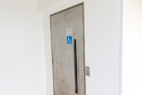 Elevador de acesso à academia de apartamento para alugar com 2 quartos, 45m² em Ponte Grande, Guarulhos