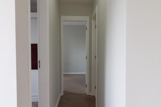 Corredor de apartamento para alugar com 2 quartos, 45m² em Ponte Grande, Guarulhos