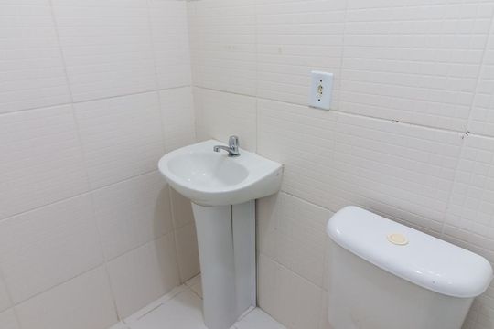 Banheiro de apartamento para alugar com 2 quartos, 45m² em Ponte Grande, Guarulhos