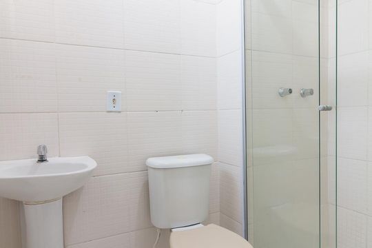Banheiro de apartamento para alugar com 2 quartos, 45m² em Ponte Grande, Guarulhos