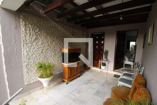 Área Comum  de casa à venda com 3 quartos, 220m² em Jardim Franca, São Paulo