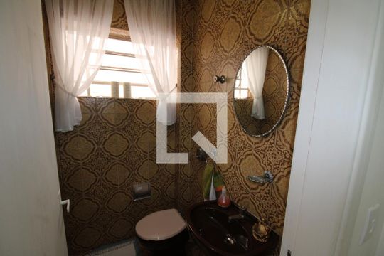 Lavabo  de casa à venda com 3 quartos, 220m² em Jardim Franca, São Paulo