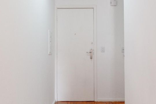 Corredor de kitnet/studio à venda com 1 quarto, 33m² em República, São Paulo