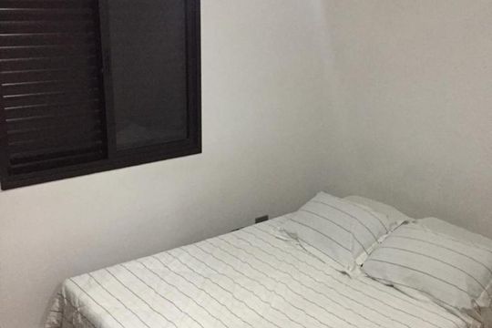 Quarto de apartamento para alugar com 2 quartos, 69m² em Jardim Henriqueta, Taboão da Serra