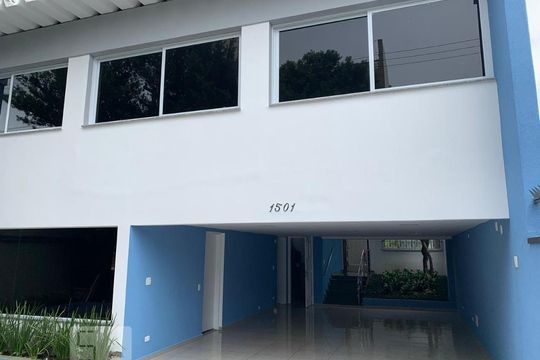 Fachada de casa para alugar com 6 quartos, 400m² em Vila Mariana, São Paulo