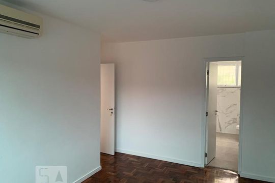 Quarto 3 de casa para alugar com 6 quartos, 400m² em Vila Mariana, São Paulo
