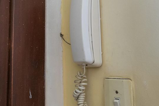 Interfone de apartamento para alugar com 2 quartos, 60m² em Ramos, Rio de Janeiro
