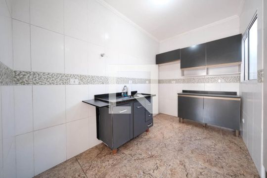 Cozinha de apartamento para alugar com 1 quarto, 55m² em Vila Euthalia, São Paulo