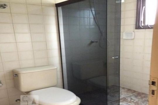 Banheiro de apartamento à venda com 2 quartos, 68m² em Vila Polopoli, São Paulo
