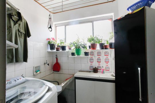 Área de Serviço de apartamento para alugar com 2 quartos, 97m² em Vila Guarani (z Sul), São Paulo