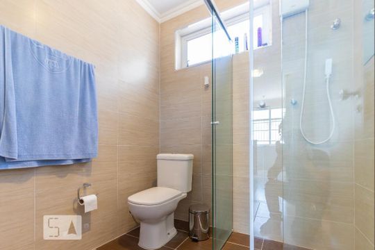 Banheiro de apartamento à venda com 1 quarto, 39m² em Vila Industrial, Campinas