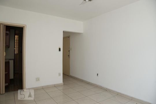 Sala de apartamento à venda com 2 quartos, 62m² em Grajaú, Rio de Janeiro