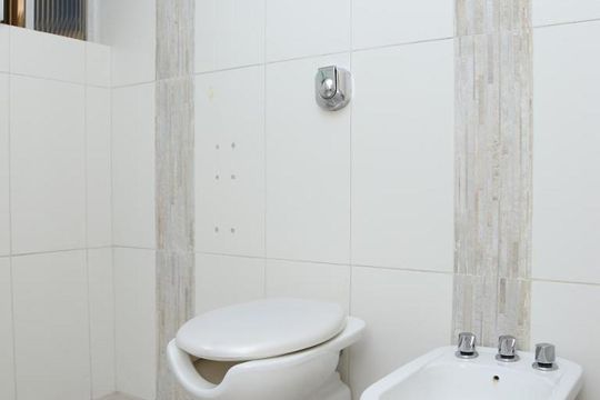 Banheiro de apartamento à venda com 2 quartos, 62m² em Grajaú, Rio de Janeiro