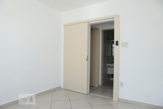 Quarto 1 de apartamento à venda com 2 quartos, 62m² em Grajaú, Rio de Janeiro