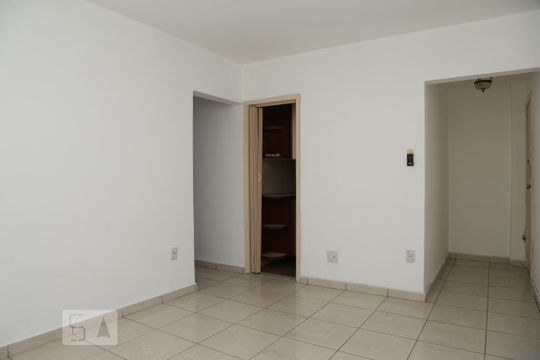 Sala de apartamento à venda com 2 quartos, 62m² em Grajaú, Rio de Janeiro