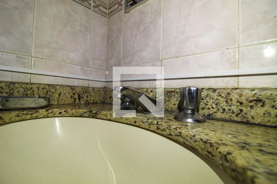 Banheiro Social 1 de apartamento à venda com 5 quartos, 190m² em Cachambi, Rio de Janeiro