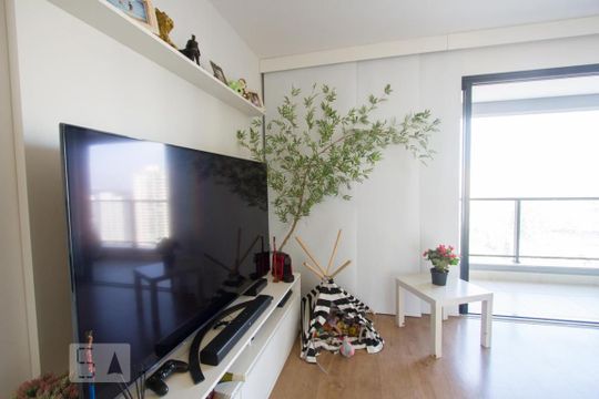 Sala de kitnet/studio à venda com 1 quarto, 38m² em Campo Belo, São Paulo