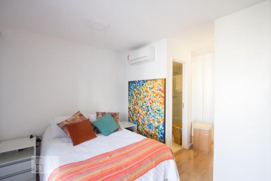 Quarto de kitnet/studio à venda com 1 quarto, 38m² em Campo Belo, São Paulo