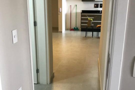 Corredor de apartamento para alugar com 2 quartos, 80m² em Água Branca, São Paulo