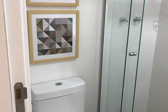 Banheiro de apartamento para alugar com 2 quartos, 80m² em Água Branca, São Paulo