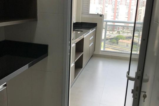 Cozinha de apartamento para alugar com 2 quartos, 80m² em Água Branca, São Paulo