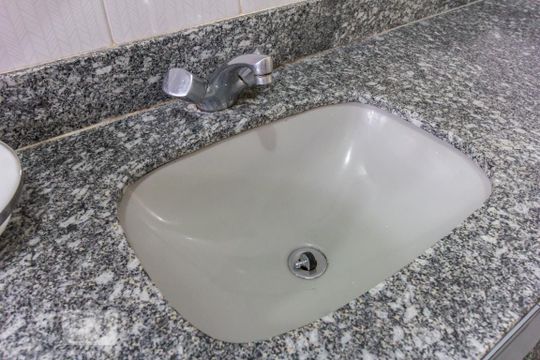 Banheiro Pia de apartamento para alugar com 3 quartos, 160m² em Perdizes, São Paulo
