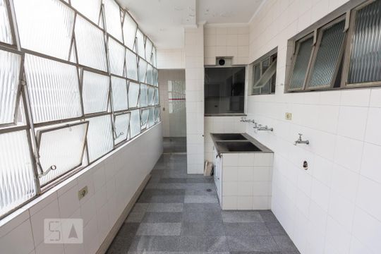 Área de Serviço de apartamento para alugar com 3 quartos, 160m² em Perdizes, São Paulo