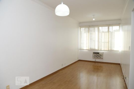 sala de apartamento para alugar com 2 quartos, 72m² em Vila Isabel, Rio de Janeiro