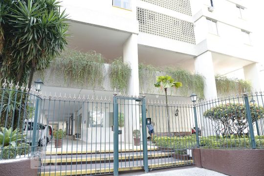 fachada de apartamento para alugar com 2 quartos, 72m² em Vila Isabel, Rio de Janeiro