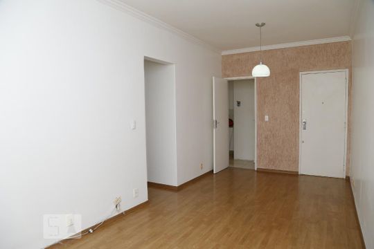 sala de apartamento para alugar com 2 quartos, 72m² em Vila Isabel, Rio de Janeiro