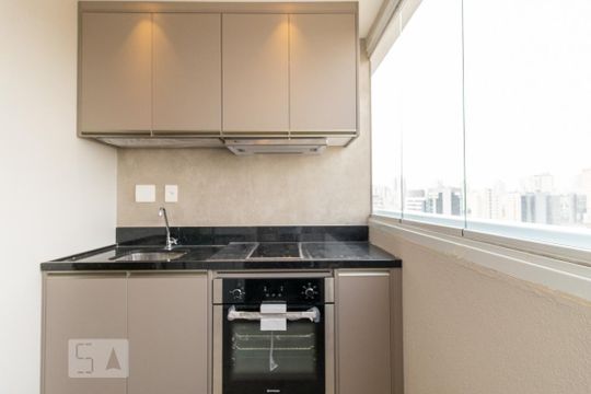 Cozinha - armários de kitnet/studio para alugar com 1 quarto, 27m² em Jardim Paulistano, São Paulo