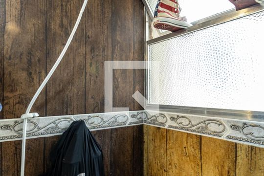 Banheiro de kitnet/studio para alugar com 1 quarto, 35m² em Vila Buarque, São Paulo