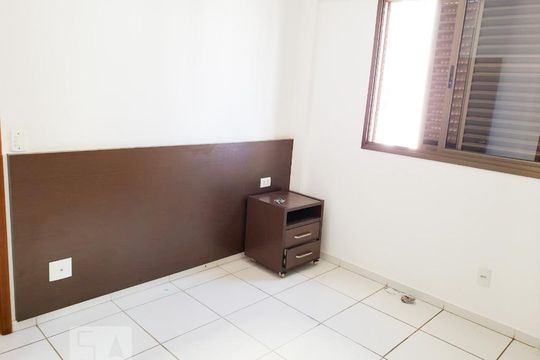 Apartamento para alugar com 2 quartos, 70m² em Setor Bueno, Goiânia