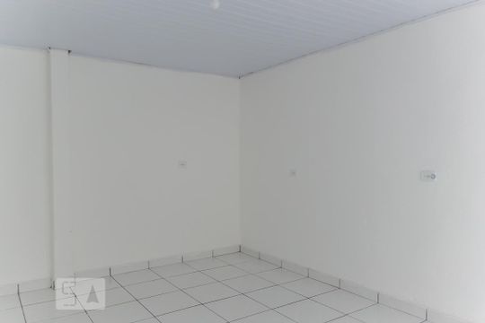 Quarto 1 de casa para alugar com 1 quarto, 60m² em Conceição, Diadema